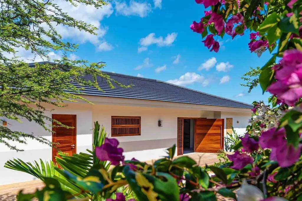 Villa Vista Valentin Willemstad
