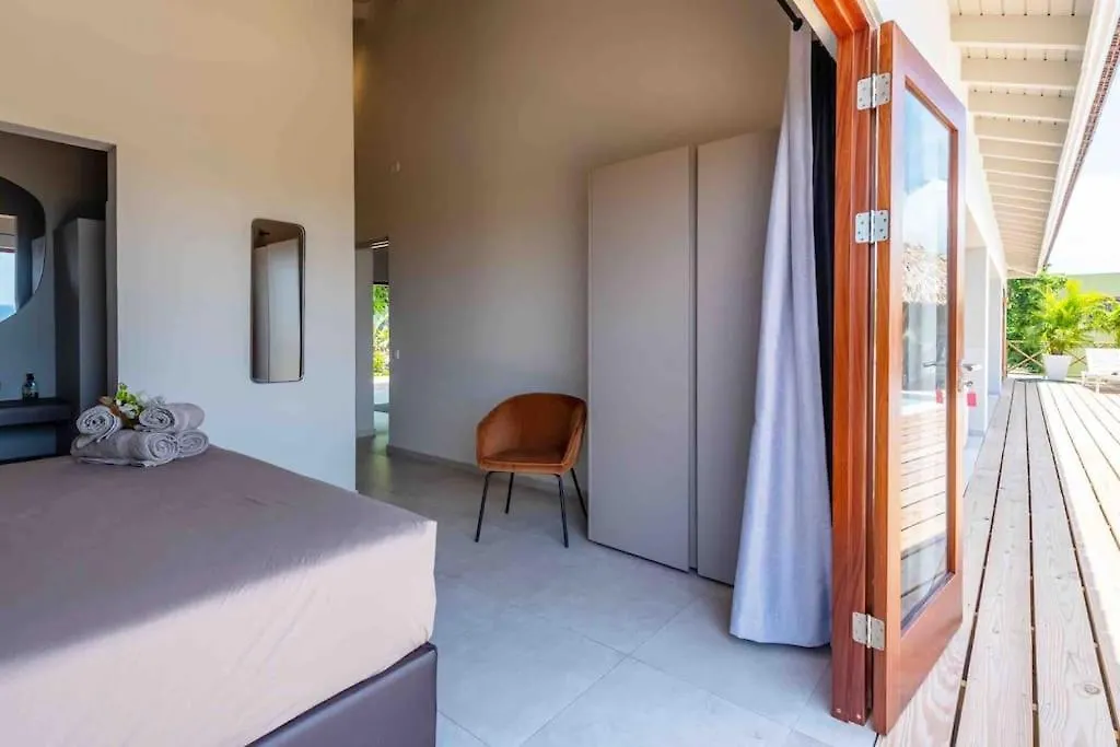 Villa Vista Valentin Willemstad